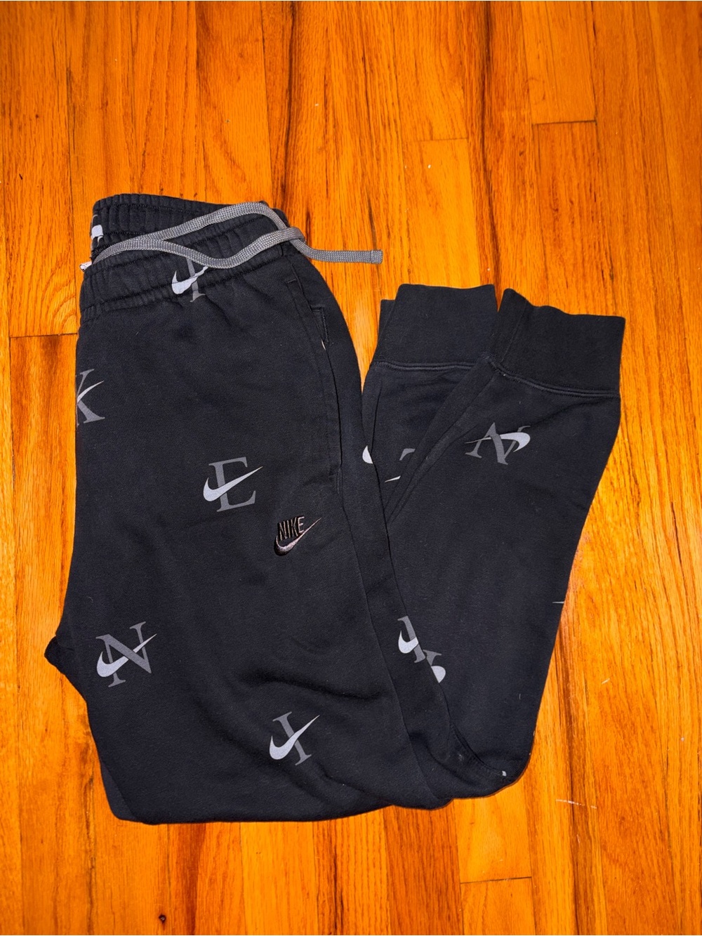 NIKE CLUB All OVER PRINT JOGGERS